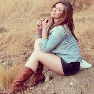 Meet your Posher, Kindra